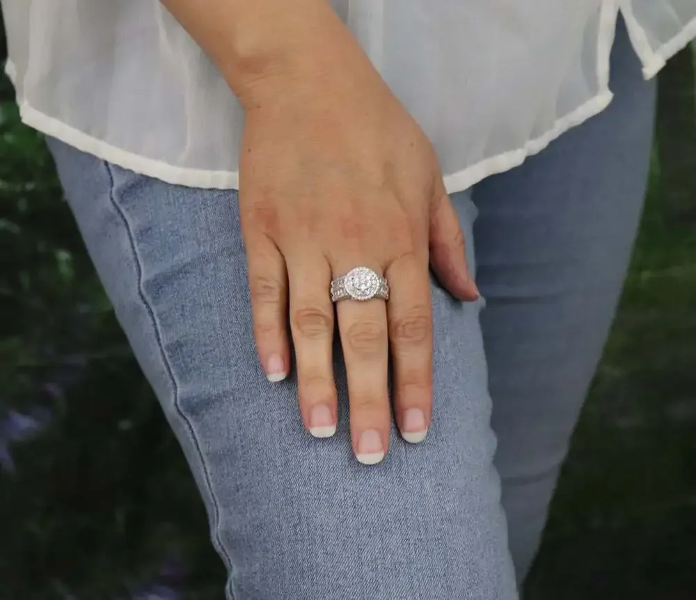 Sterling Silver Sparkly Bold Cubic Zirconia Cluster Ring Size 9 1/4